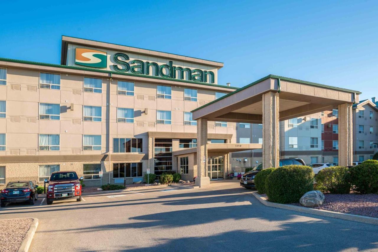 Sandman Hotel & Suites Winnipeg Airport Exteriör bild