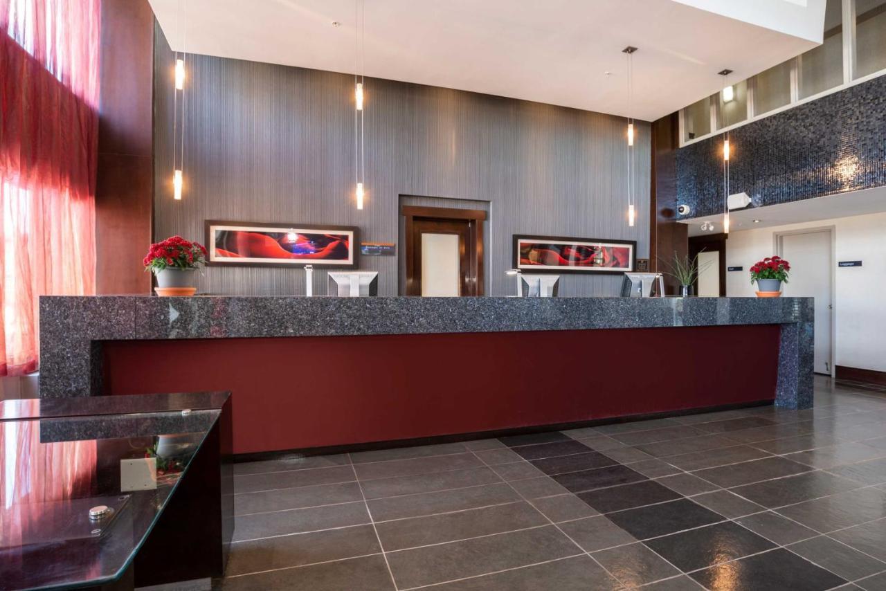 Sandman Hotel & Suites Winnipeg Airport Exteriör bild